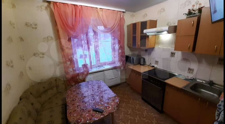 2-к. квартира, 49 м², 1/9 эт.