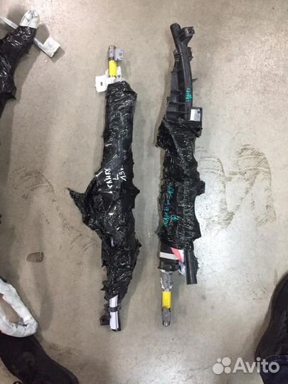 Шторка левая правая Toyota Camry V70