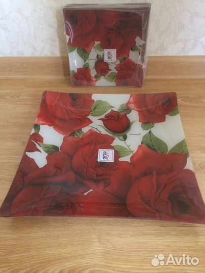 Набор тарелок