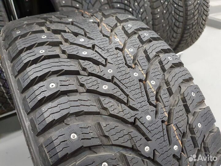 Nokian Tyres Hakkapeliitta 9 215/55 R17