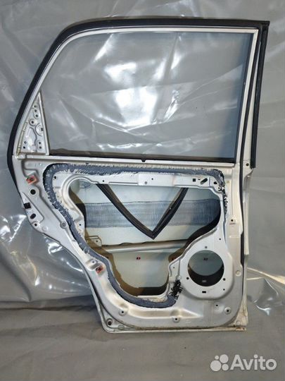 Дверь боковая задняя левая Kia Sportage D4EA 2006