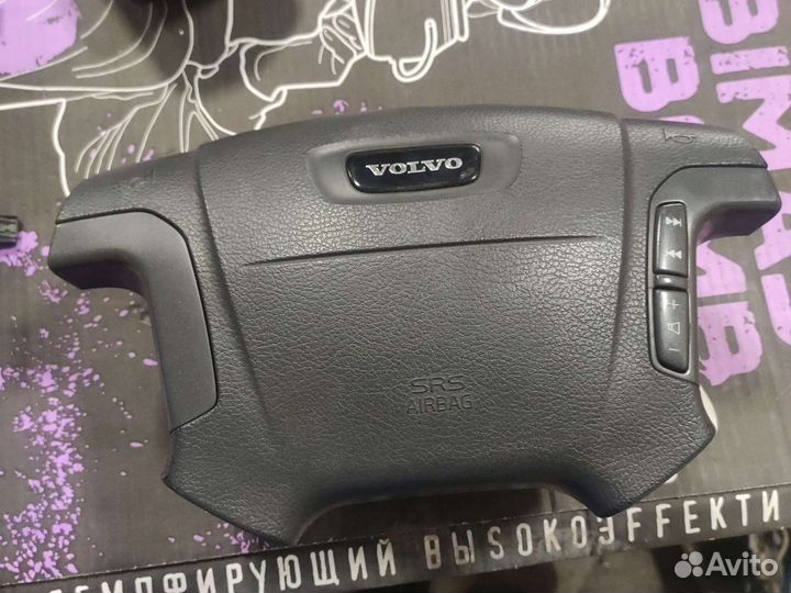 Подушка безопасности водителя Volvo s80