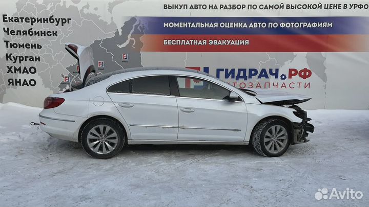 Поддон масляный двигателя Volkswagen Passat CC 06J103603AF