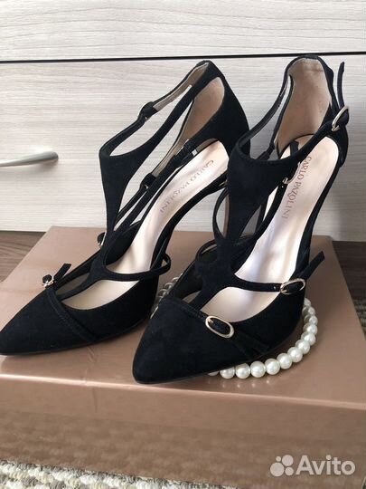 Туфли замшевые 37 Carlo Pazolini