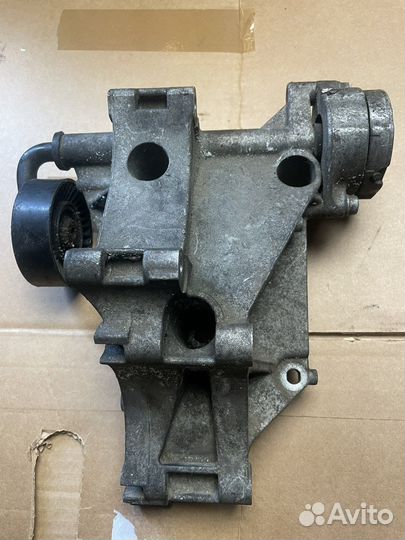 Кронштейн генератора фольксваген