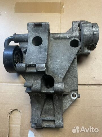 Кронштейн генератора фольксваген