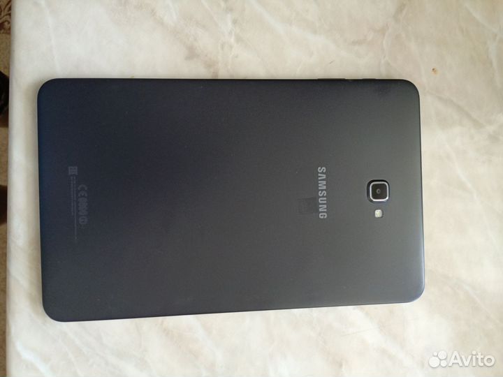 Samsung Galaxy A6, 4/32 ГБ