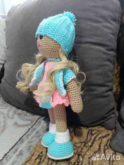 Кукла вязанная