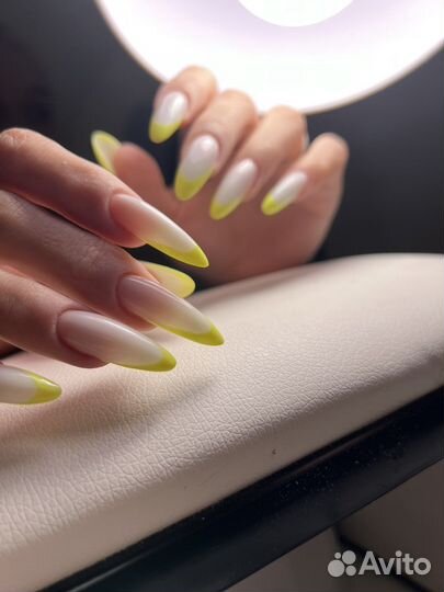 Гель лак, наращивание ногтей, педикюр