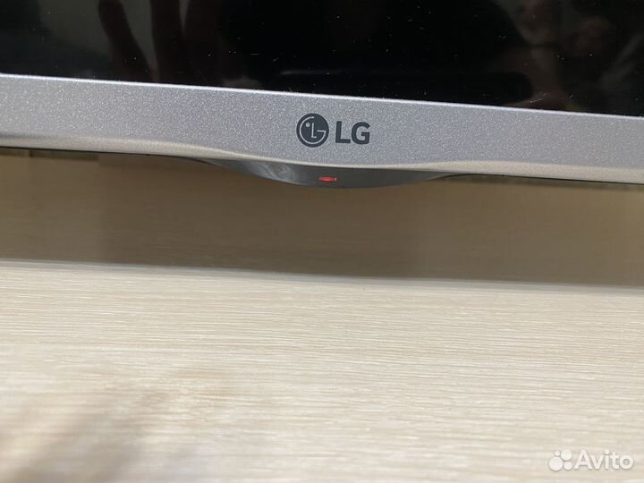 Телевизор Lg SMART tv 32