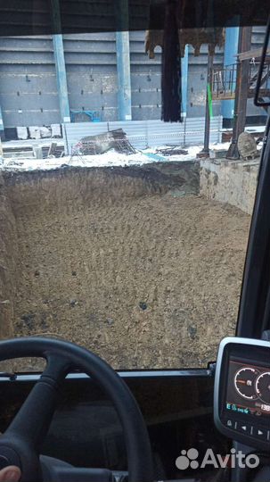 Услуги колесного экскаватора с гидромолотом