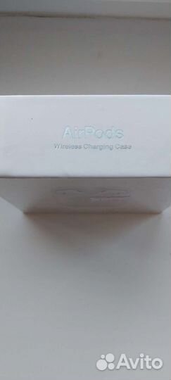 Беспроводные наушники apple airpods