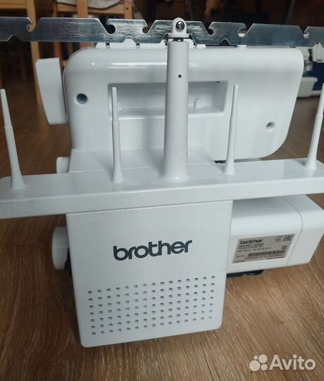 Швейная машина оверлок Brother 4234D