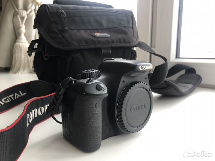 Фотоаппарат Canon EOS 550D Body