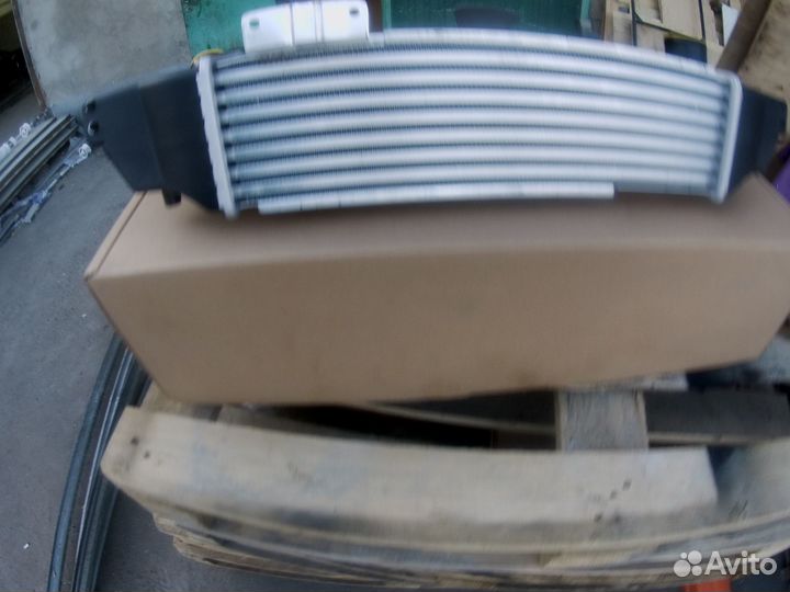 Радиатор интеркулера Kia Sorento Соренто D4CB 2.5