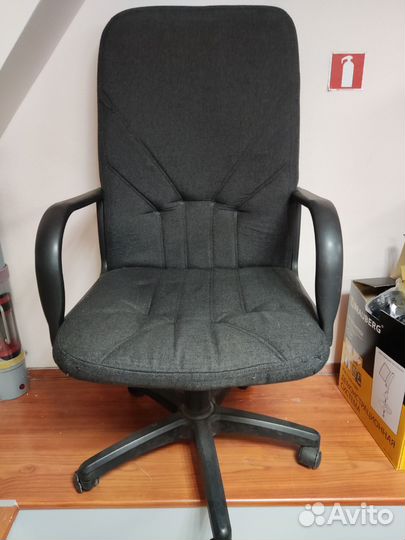 Кресло офисное, компьютерное кресло