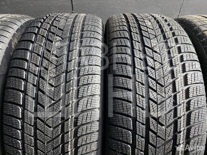 Pirelli Scorpion Winter 325/35 R22 114W