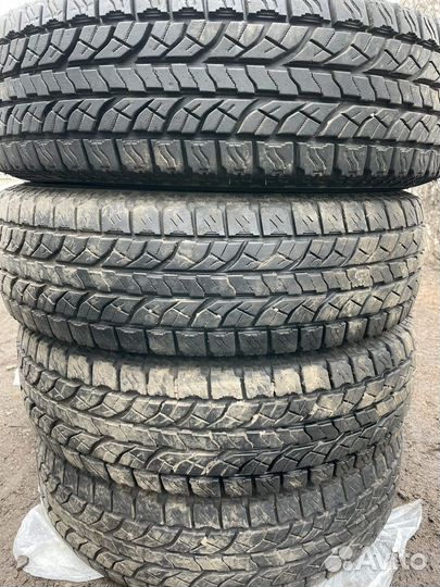 Yokohama Geolandar A/T-S G012 215/80 R15 102S