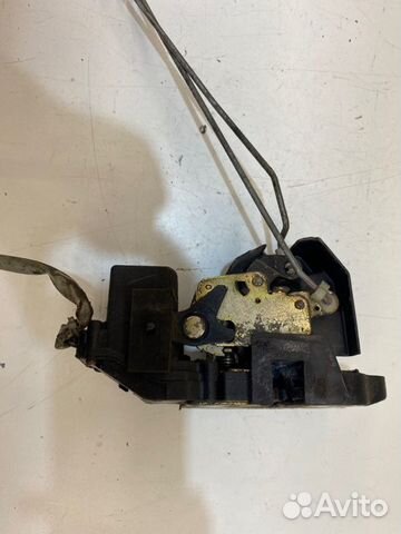 Замок боковой двери задний правый Kia Spectra