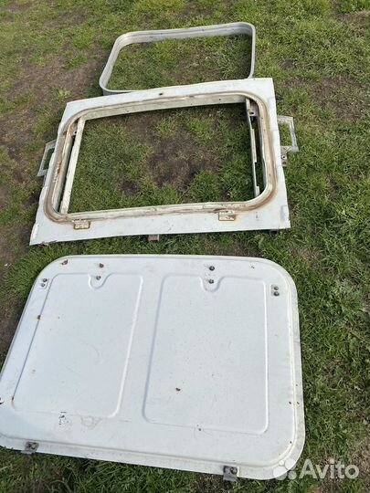 Люк на крышу