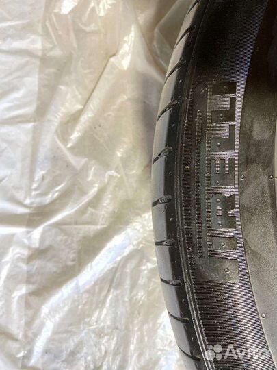 Pirelli P Zero 245/45 R19 98Y