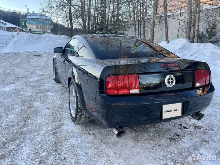 Ford Mustang 4.0 AT, 2004, 124 800 км