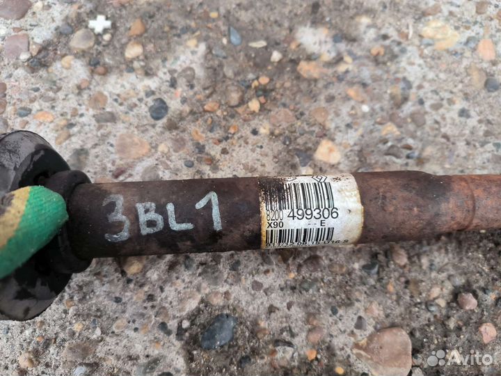 Renault Logan Sandero привод правый 1.6 8