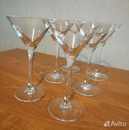 Бокалы, чашки для кофе, пивные кружки