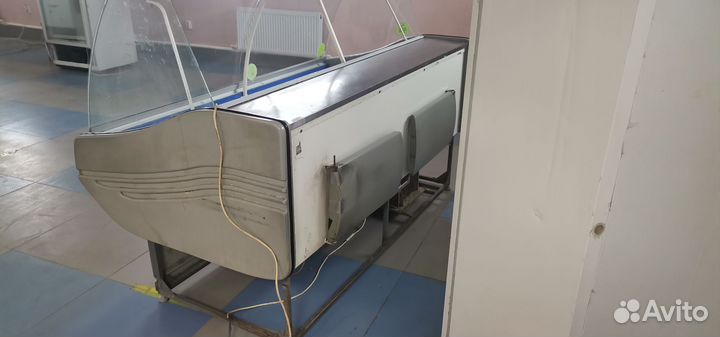 Холодильная витрина