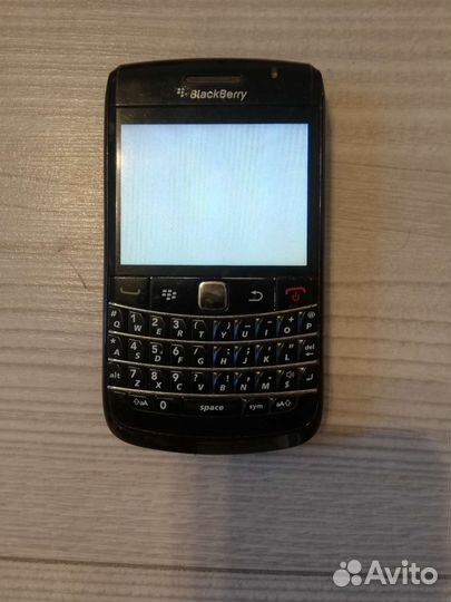 Телефон BlackBerry 9780, с дефектом