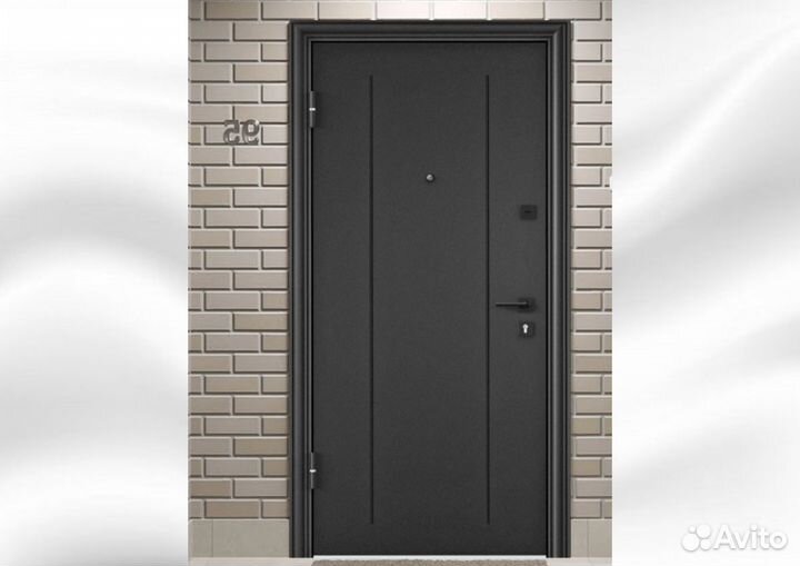 Входная дверь квартирная металлическая