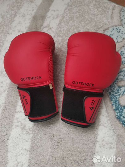 Боксерские перчатки