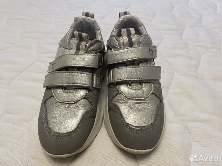 Продам кросовки Котофей