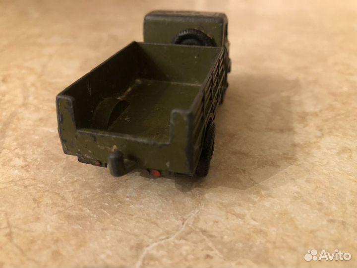 Модель авто СССР газ 66 десантный 1:43