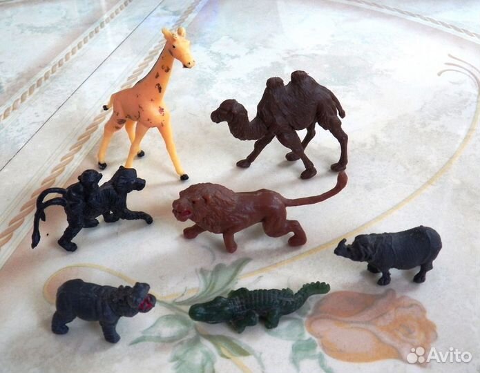 Игрушки ретро (колкий пластик, резина)