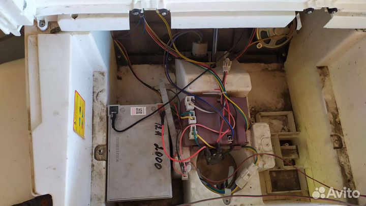 Детский электромобиль бу