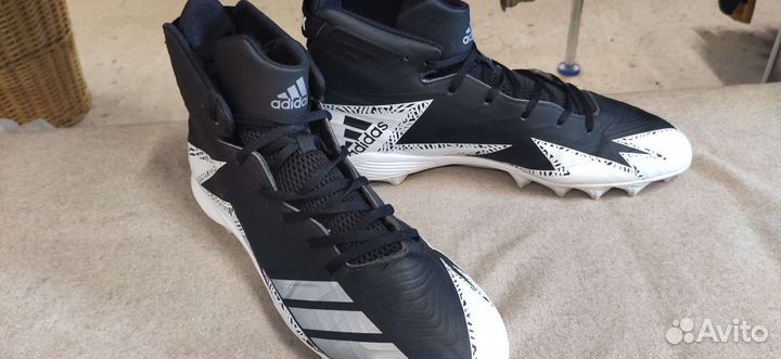 Adidas Freak x Carbon Mid Football