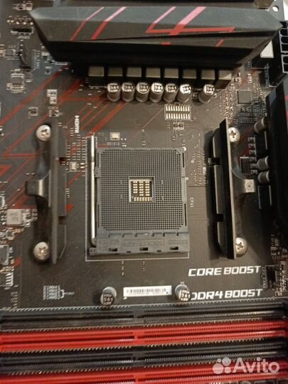 Материнская плата