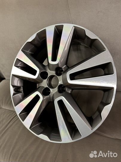 Веста кросс оригинал r17 4*100 графит завод