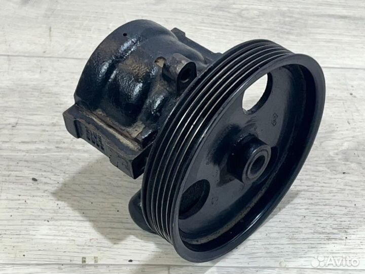 Насос гидроусилителя Renault Logan седан K7M 710