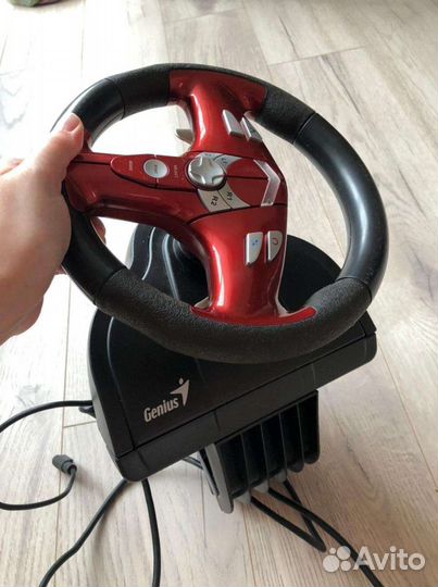 Игровой руль с педалями Genius Trio Racer FF/Wheel