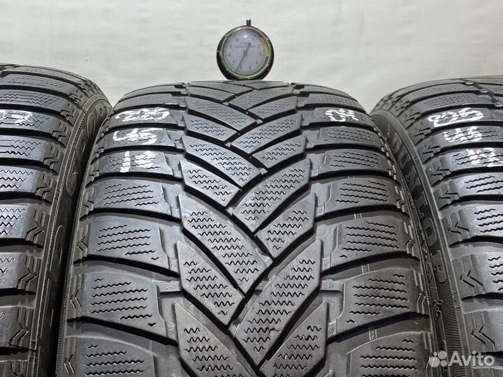 Dunlop SP Winter Sport M3 255/40 R18 и 225/45 R18