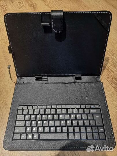 Чехол для планшета с клавиатурой