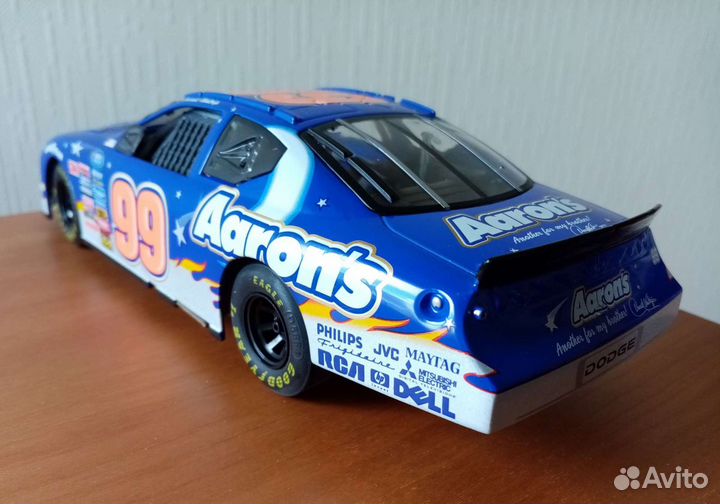 Dodge Charger #99 Darrell Waltrip 1:24 TeamCaliber