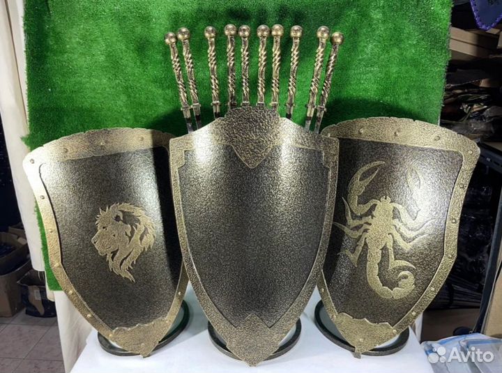 Подставка под шампуры Щит