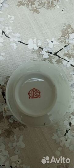 Чайник 2 литра, фарфор,2 конфетницы,молочник,ваза