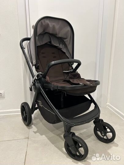 Коляска прогулочная Moon Resea