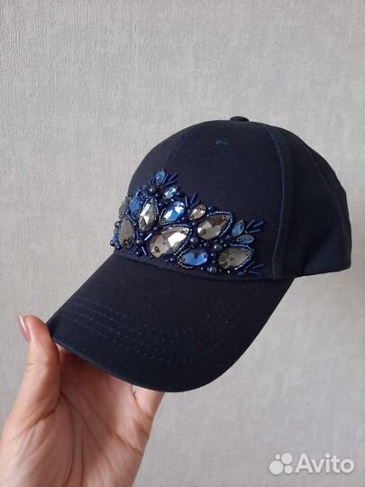 Кепка со стразами