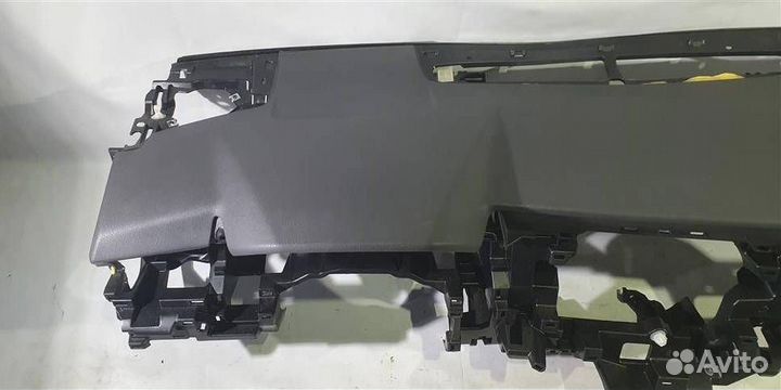 Торпедо Toyota Camry V70 2017