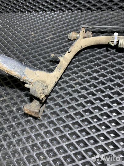 Центральная подножка Geely 1E40QMB